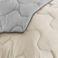 Couette 220x240 CM ABBY Bicolore Beige Et Gris 300 Gr -Maison couette 220x240 cm abby bicolore beige et gris 300 gr 13421072 36703112 112 1140x1140